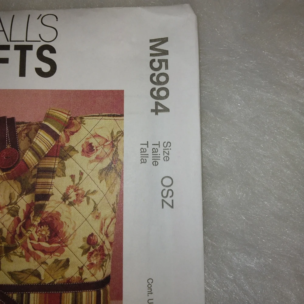 McCall's M5994 Tote, zip cases ,needle case, new and uncut
